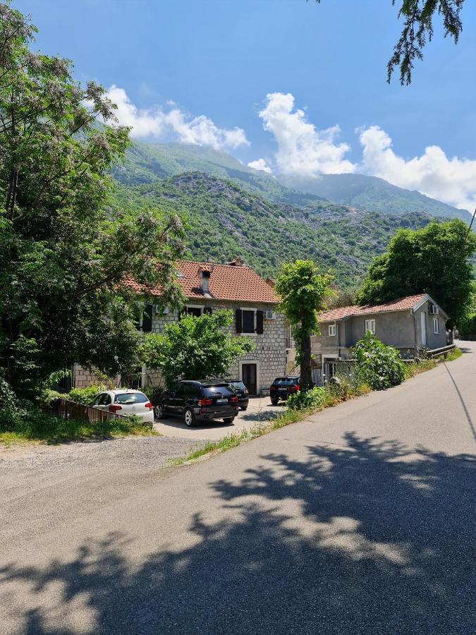 Stone House Apartment Kotor Exterior photo